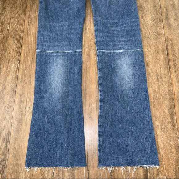 Diesel Women's Ankle Straight Leg Blue Jeans mid rise - Picture 12 of 14
